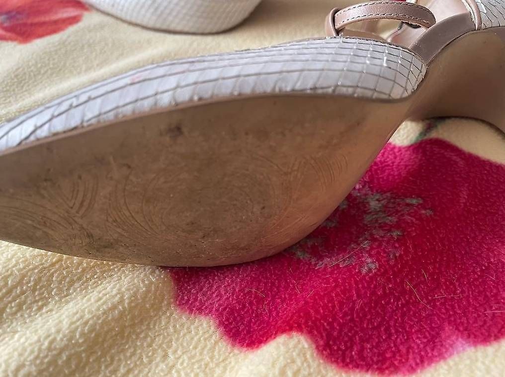 Navyboot Scarpe da donna: NAVYBOOT für festliche Anlass oder Hochzeit elegante Pumps – Usato da Wynau venduto da BilbonSacquet 2
