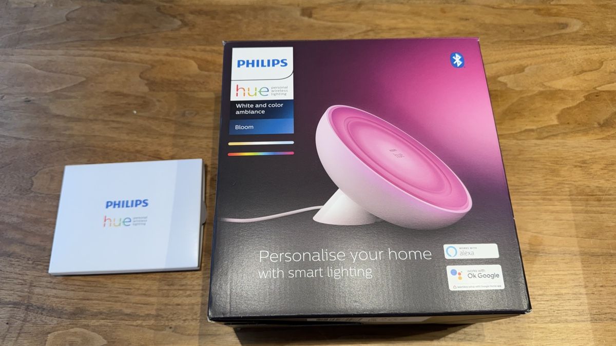 Philips Lampade: Philips Hue Bloom Tischleuchte mit OVP – Usato da Beromünster venduto da Rabbinhio 1