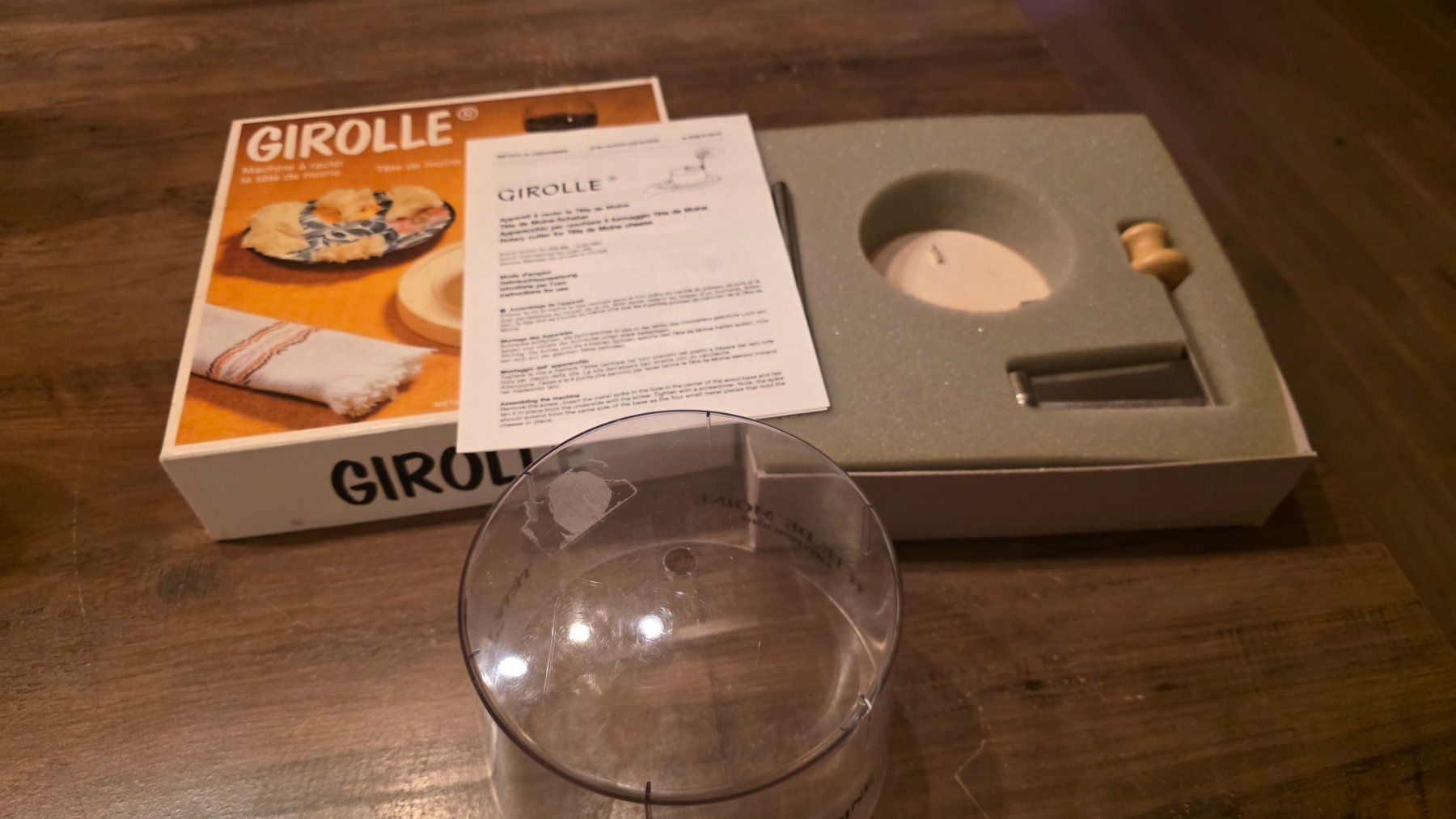 Küchengeräte: Tete de Moine Käse Girolle mit Glocke – Gebraucht aus Grossaffoltern von kaefer14 6