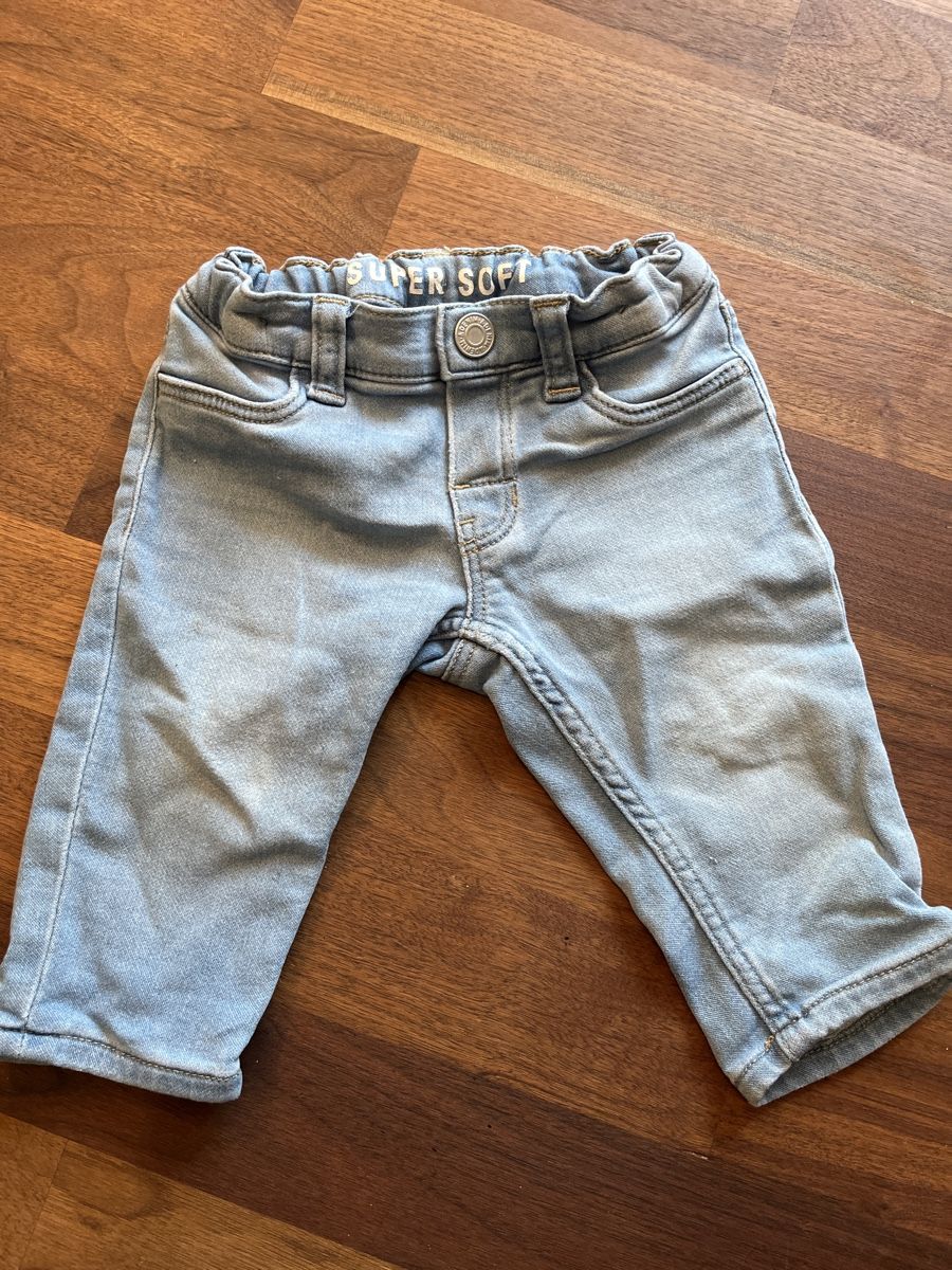 H&M Pantaloni: Jeans soft 68 – Usato da Andelfingen venduto da estark