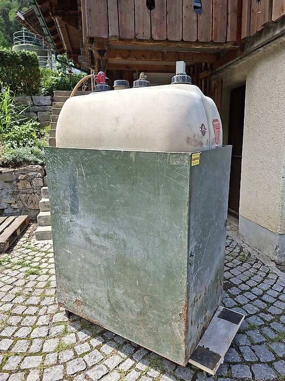 Riscaldamento: Heizöltank Dieseltank mit Handpumpe – Usato da Saxeten venduto da bhmotorsport 3