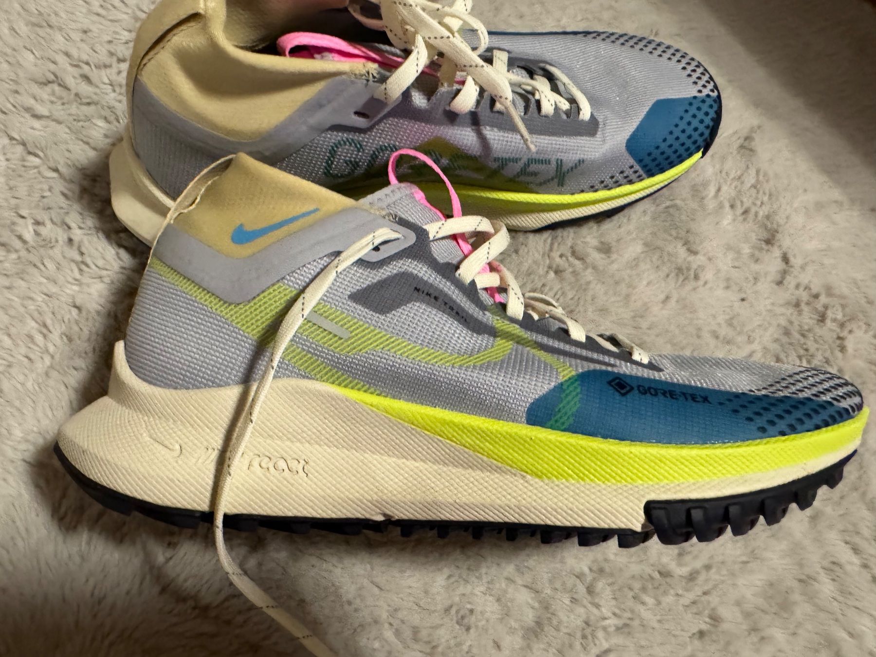Nike Chaussures femmes: Nike React Pegasus Trail 4 Damen Laufschuhe Gr. 38.5 – Neuf (Voir description) à Zäziwil par blackpearl 4