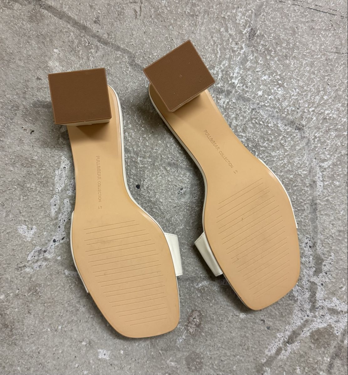 Pull&Bear Damenschuhe: cream heeled mules – Neu (gemäss Beschreibung) aus Zürich von sar_bv7l 1