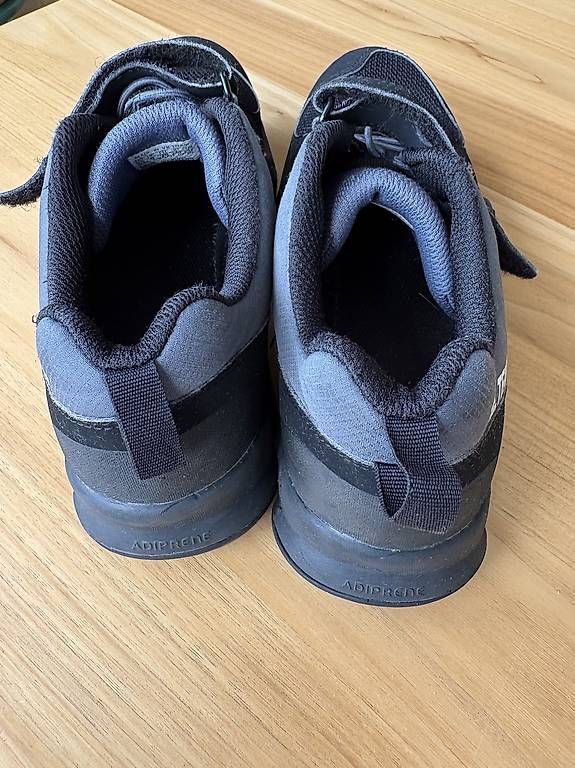Scarpe da uomo: Adidas Terrex 38 – Usato da Genève venduto da sandram02 2