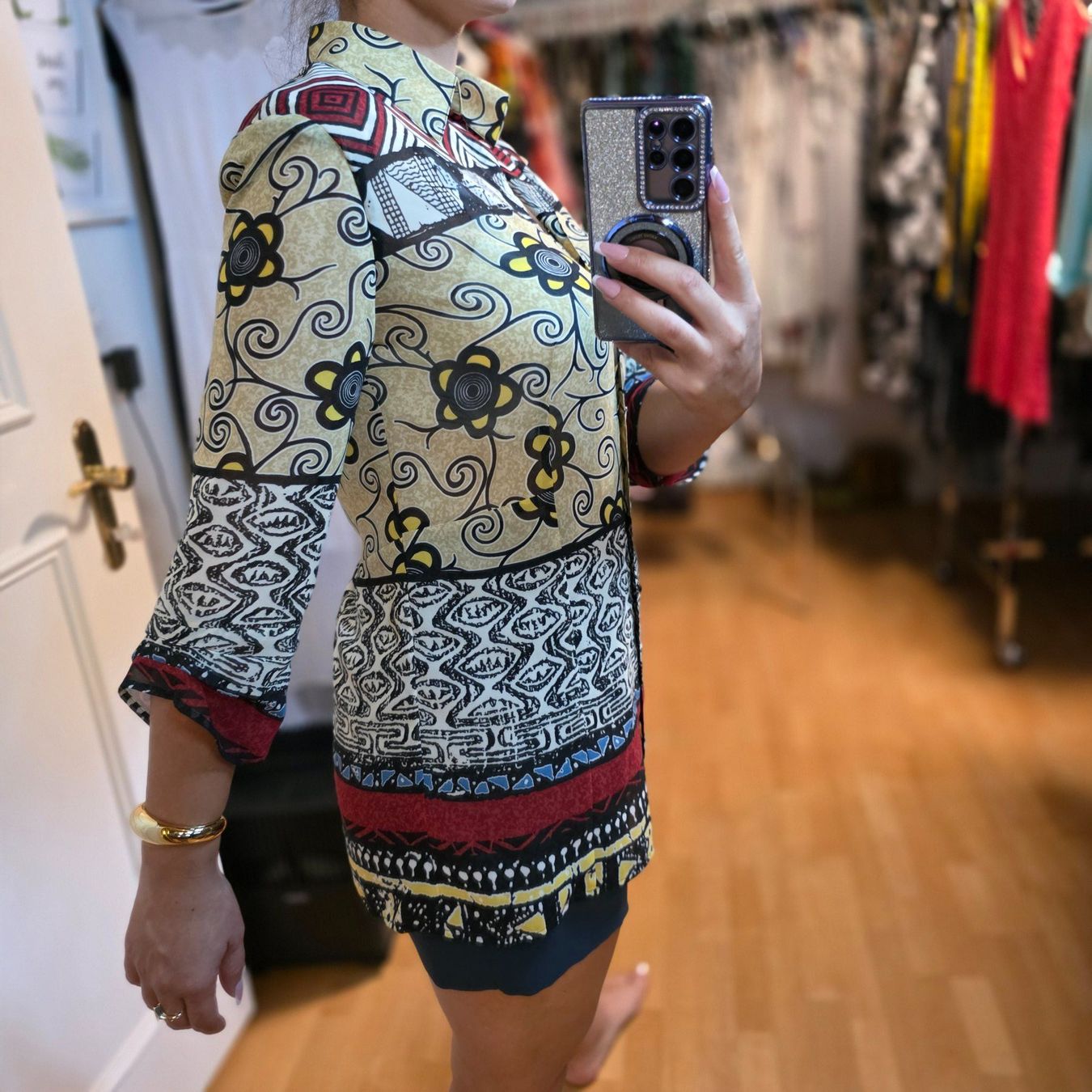 Blusen: Vintage Bluse Ethno Muster Gr. M – Gebraucht aus Wald ZH von CapLux