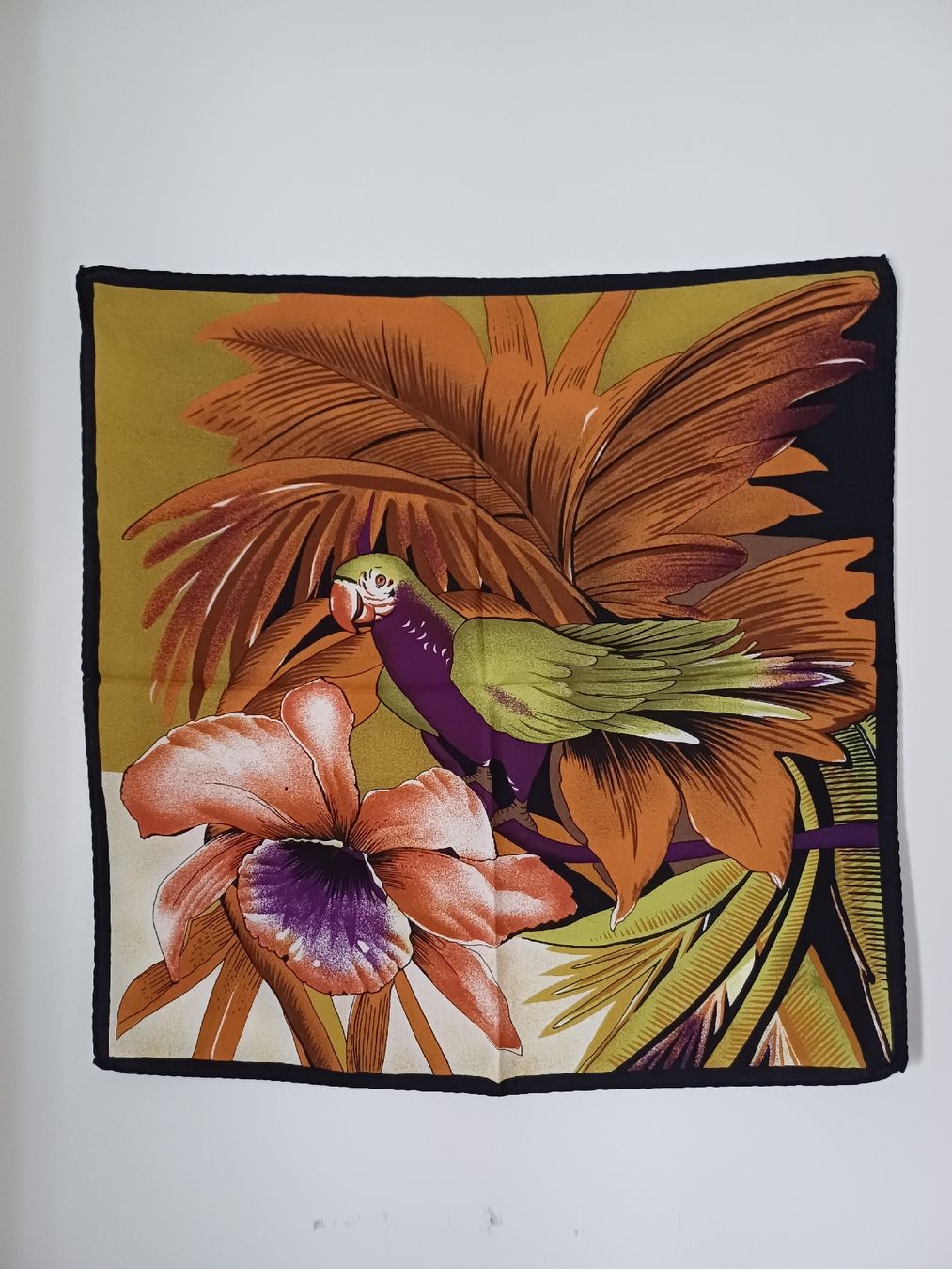 Foulard & Sciarpe: Seidenfoulard Papagei – Usato da Zürich venduto da Avocadokern