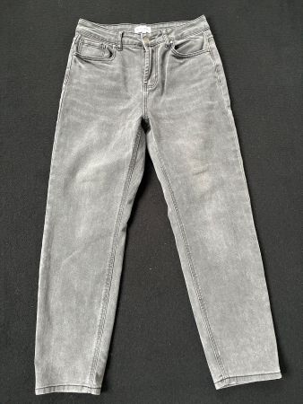 Jeans Grau ( Neu und ungetragen)