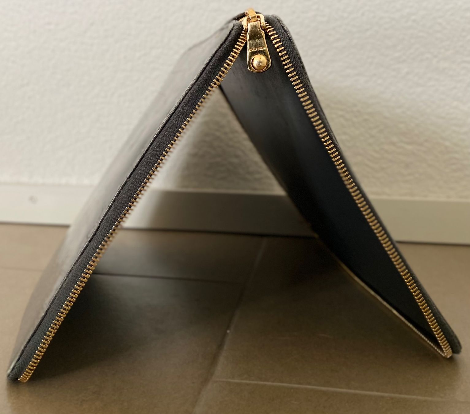 Miu Miu Borse da donna: FROM PRADA MIU MIU CASE – Usato da Walchwil venduto da Finibaci 4