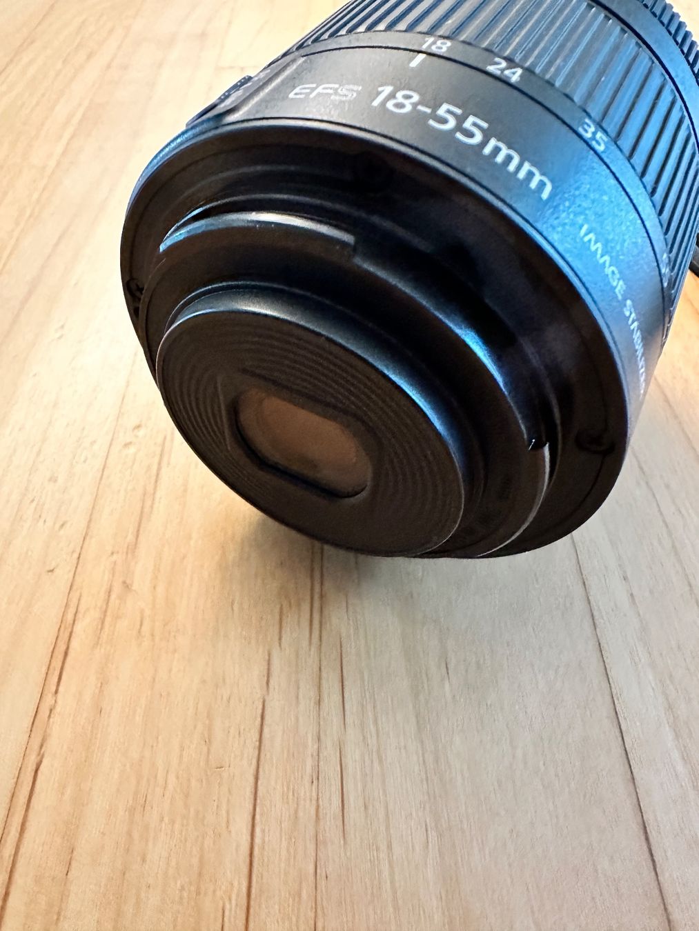 Canon Obiettivi: Canon EF-S 18-55mm Objektiv mit Autofokus – Usato da Oftringen venduto da and_2hrd 3