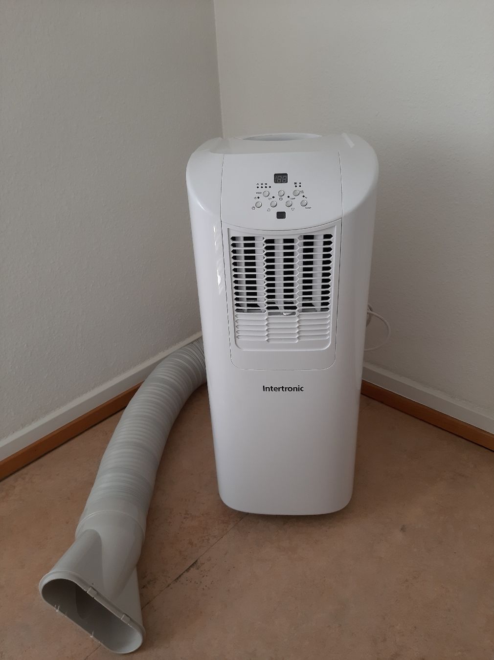Condizionatori: Klimagerät Intertronic ITR 75 – Usato da Zürich venduto da Schela31