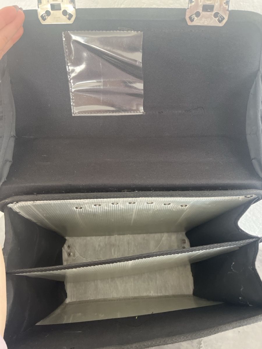 Kindertaschen: Schulrucksack funki  – Gebraucht aus Herzogenbuchsee von Carla_8 1