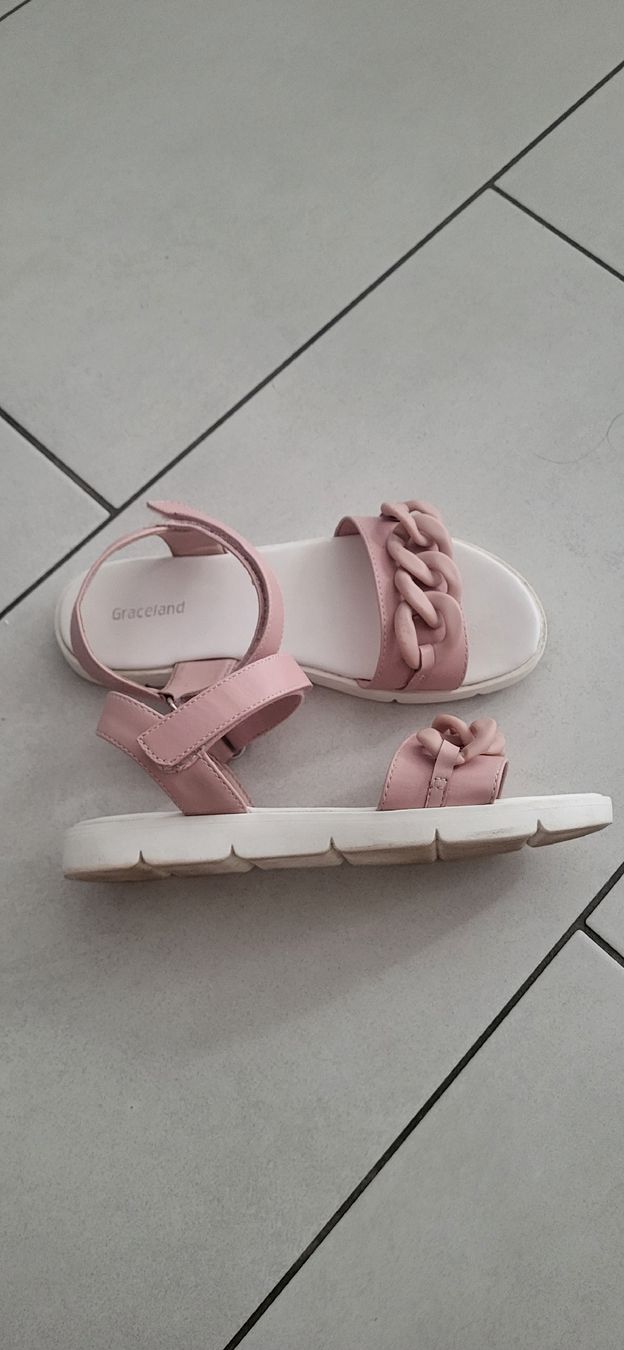 Chaussures filles: Mädchen Sandalen Gr.35 – D'occasion à Thierachern par Anastasia123 2
