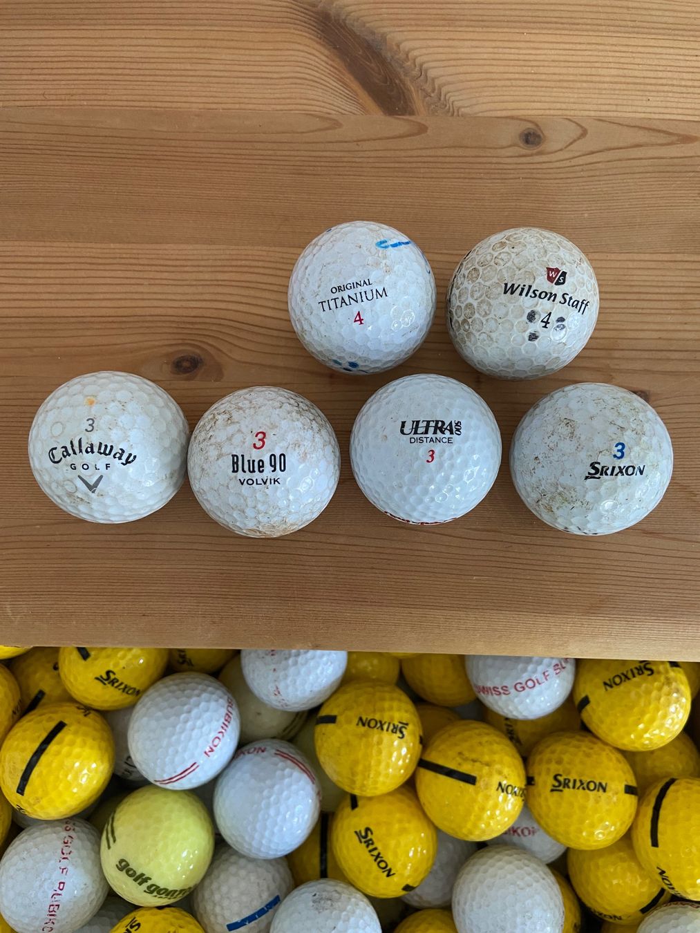 Palloni: Golfbälle 3/4 und Range – Usato da Zürich venduto da Joel_Naef 1