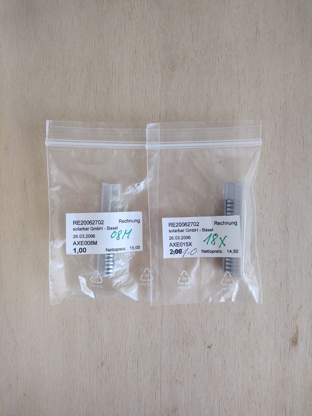 Composants électroniques: PICAXE Microcontroller 08M und 18X mit Buch und Zubehör – D'occasion à Riehen par Karuch