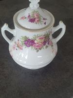 Zuckerdose Porzellan mit Blumenmuster Goldrand guter Zustand