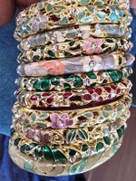 bracelets fleurs en métal doré émaillé
