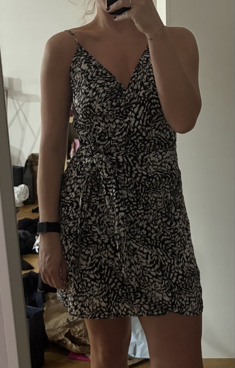 H&M Vestiti: H&M dress – Usato da Zürich venduto da gol_zrr2
