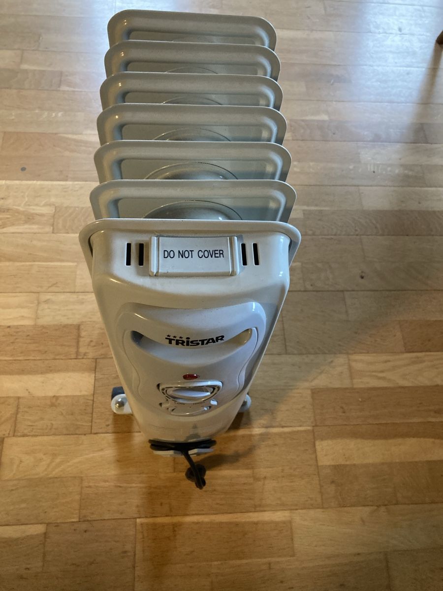 Trisa Radiatori: Tristar Heizkörper Radiator – Usato da Stäfa venduto da matrat