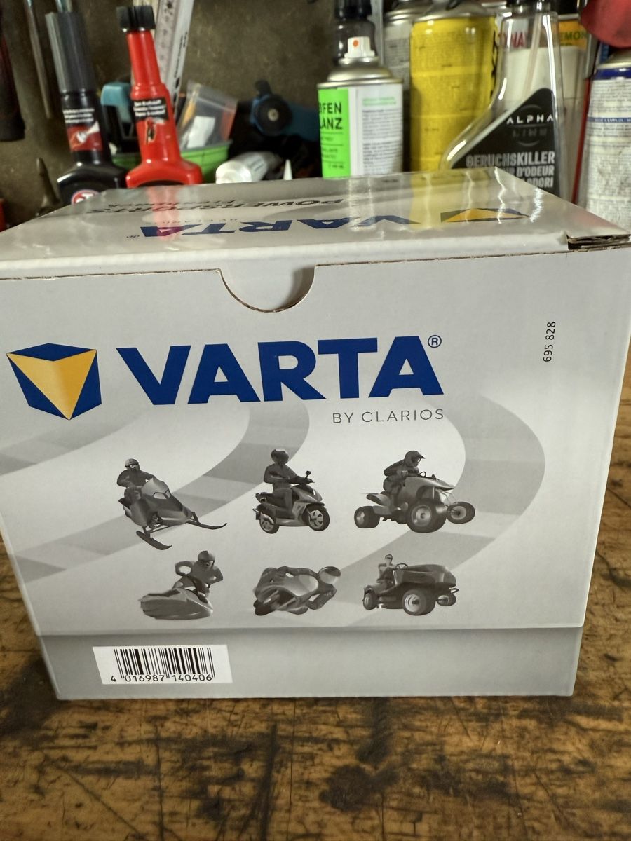 Varta Batterie: 12v 3Ah 30A   Neu Batterie – Usato da Sevelen venduto da e39-bmw 3
