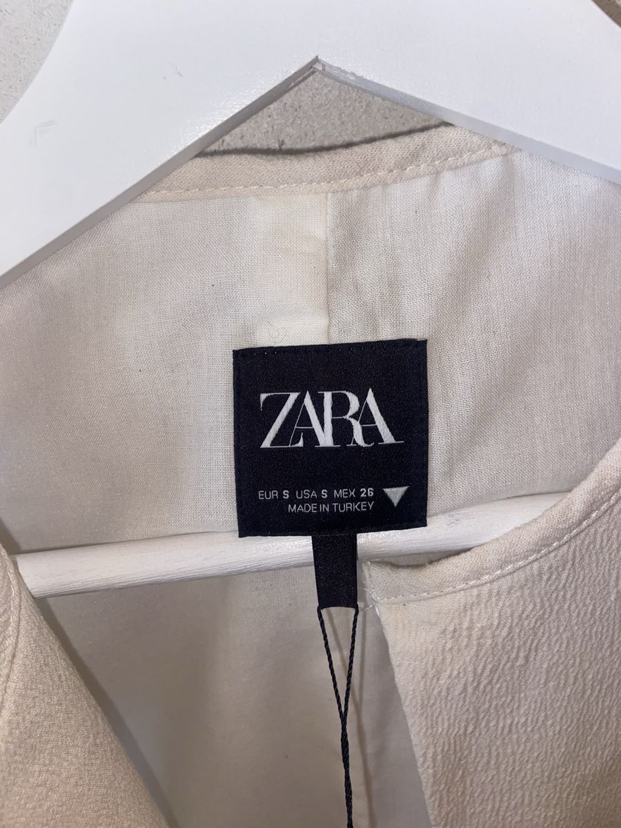 Zara Top: Gilet Zara beige taille S neuf – Nuovo e nell'imballaggio originale da Romainmôtier venduto da jea_n99k 2