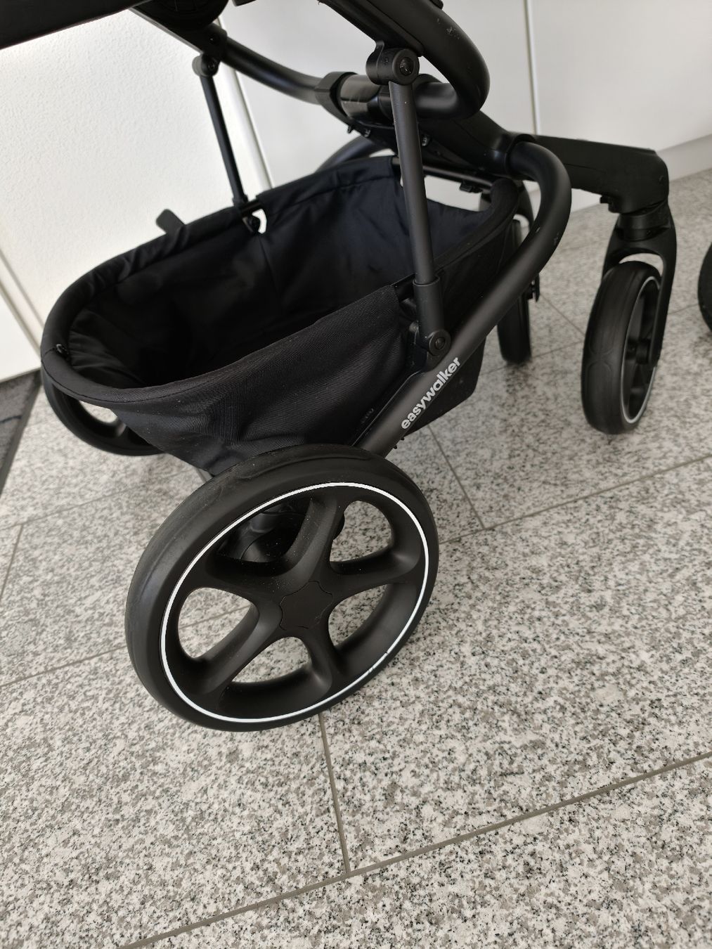 Easywalker Kinderwagen: EasyWalker Kinderwagen Harvey5 - Schnäppchen! – Gebraucht aus Schindellegi von A.M.E. 4