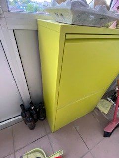 Armadi: Abfall-/Schuh-Schrank Metall – Usato da Birsfelden venduto da edw_2mjn 1