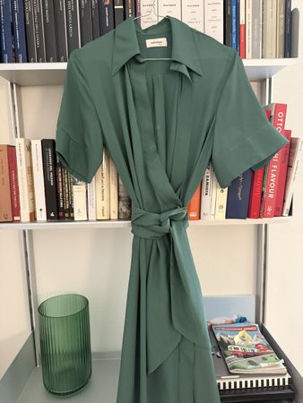 Elegant green summer dress - Like new! 💚