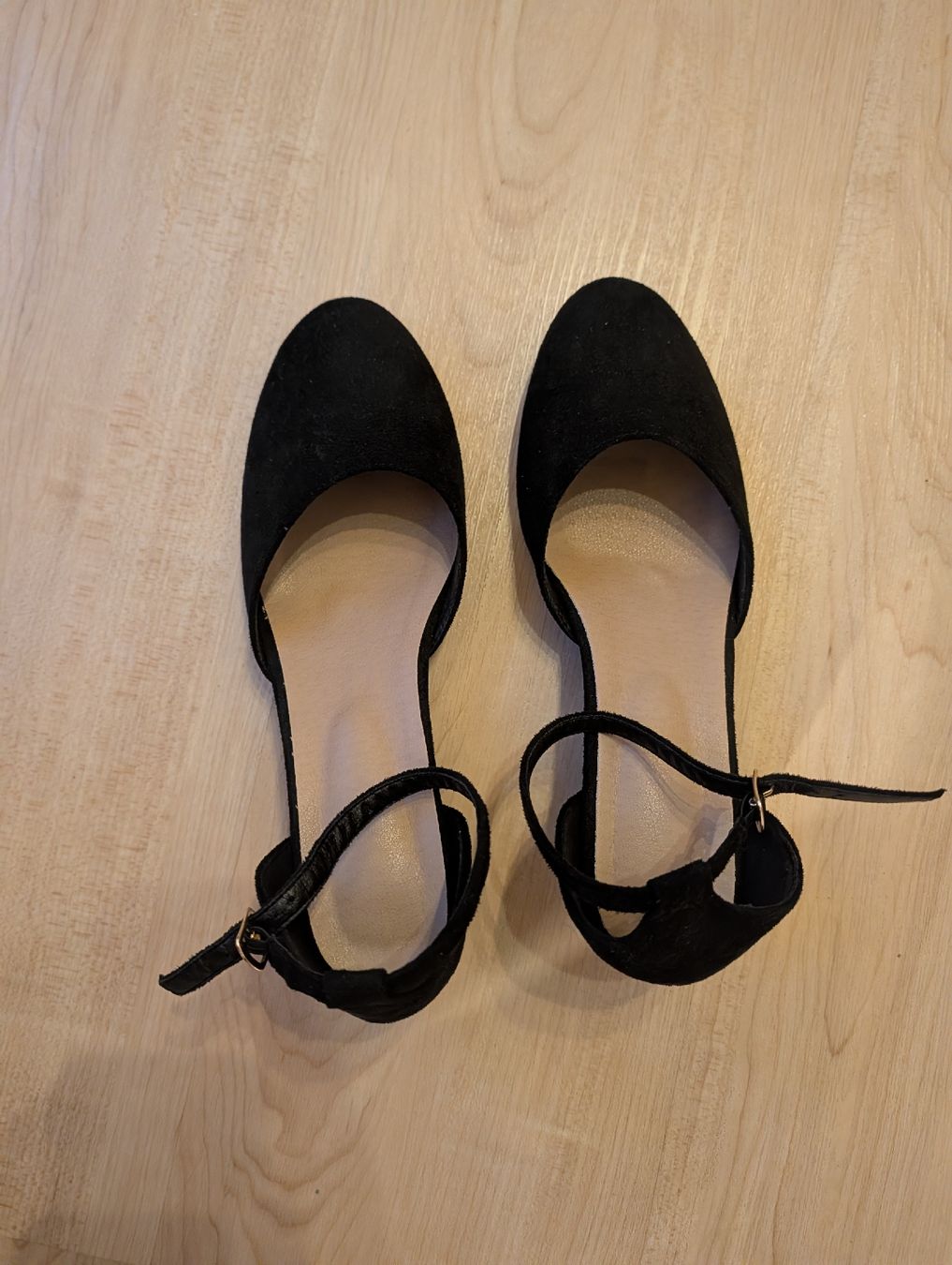 Chaussures femmes: Absatzschuhe gr.43 – D'occasion à Gams par Saligator 1