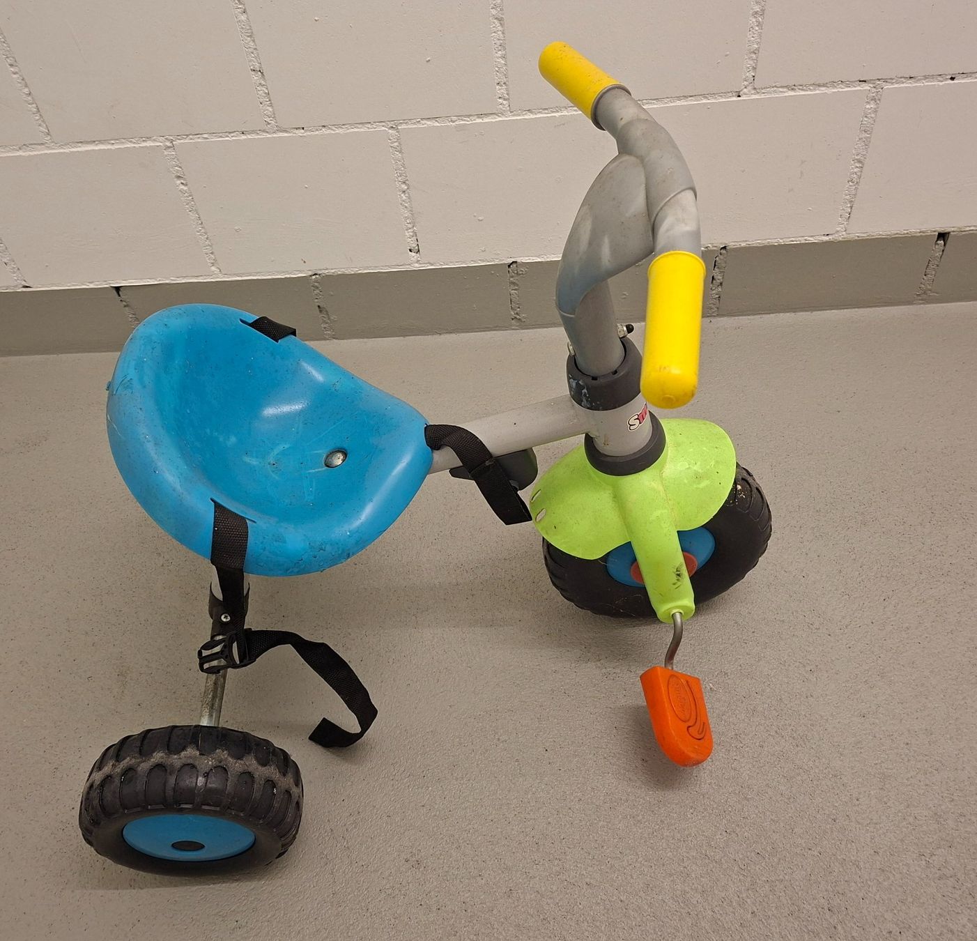 Biciclette: Kindervelo / Dreirad / Kinderfahrrad – Usato da Niederweningen venduto da -SecondHand-