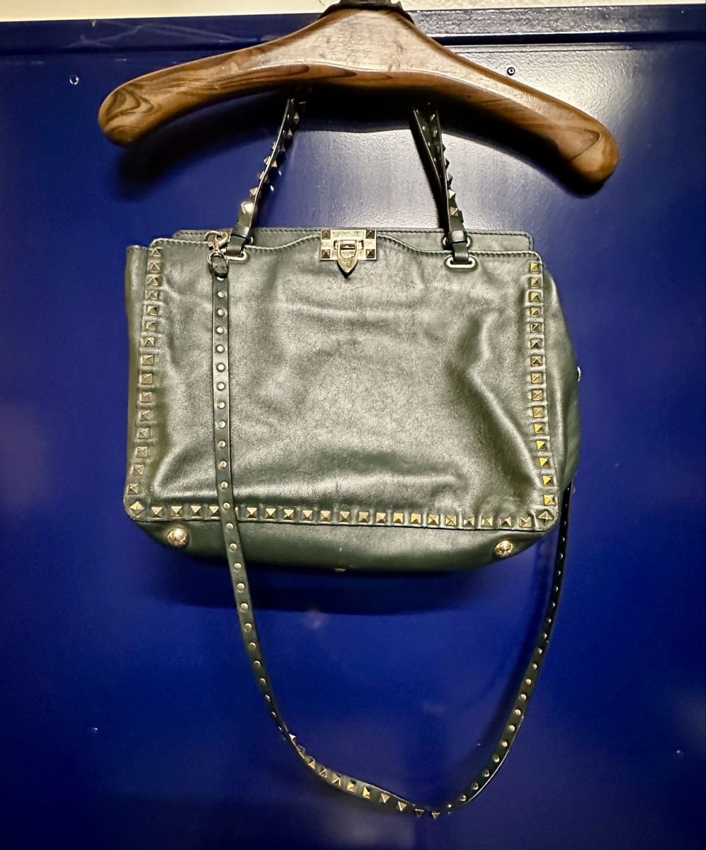 Valentino Taschen für Damen: Sac à main Valentino Garavani Rockstud cuir vert. – Gebraucht aus Genève von Tom6 2