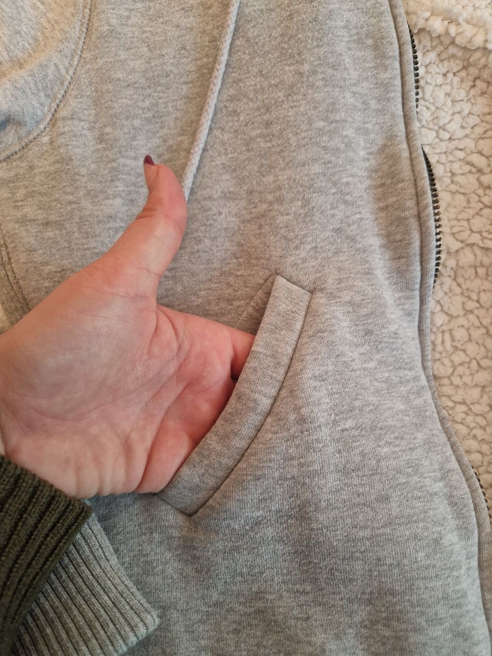 Giacche: Kapuzenpullover, gefüttert, Grösse M, Grau – Usato da Ebikon venduto da kov_9vqb 1