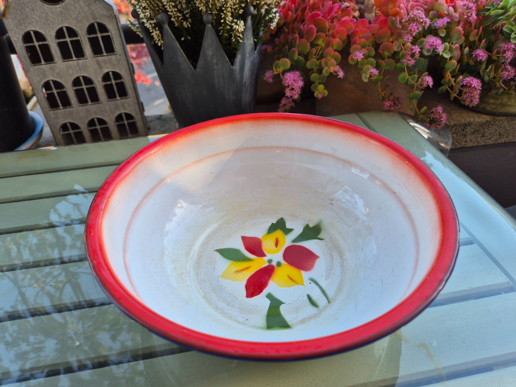 Schalen: Emailleschüssel mit Blumenmuster, Vintage – Gebraucht aus Bern von aronari