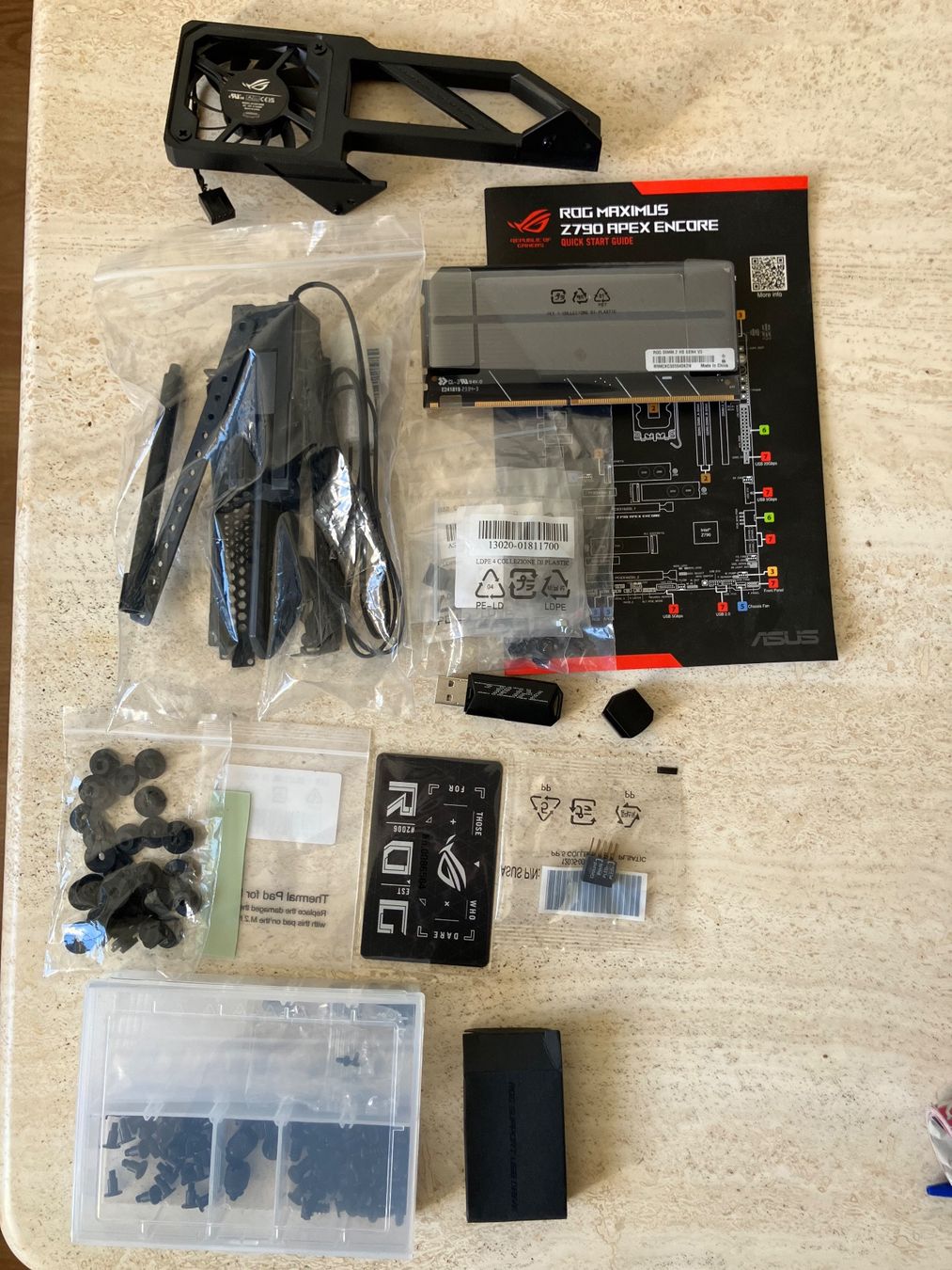 Asus Mainboards: ASUS Rog Maximus Z790 Apex Encore – Gebraucht aus Basel von Jerry94BS 1