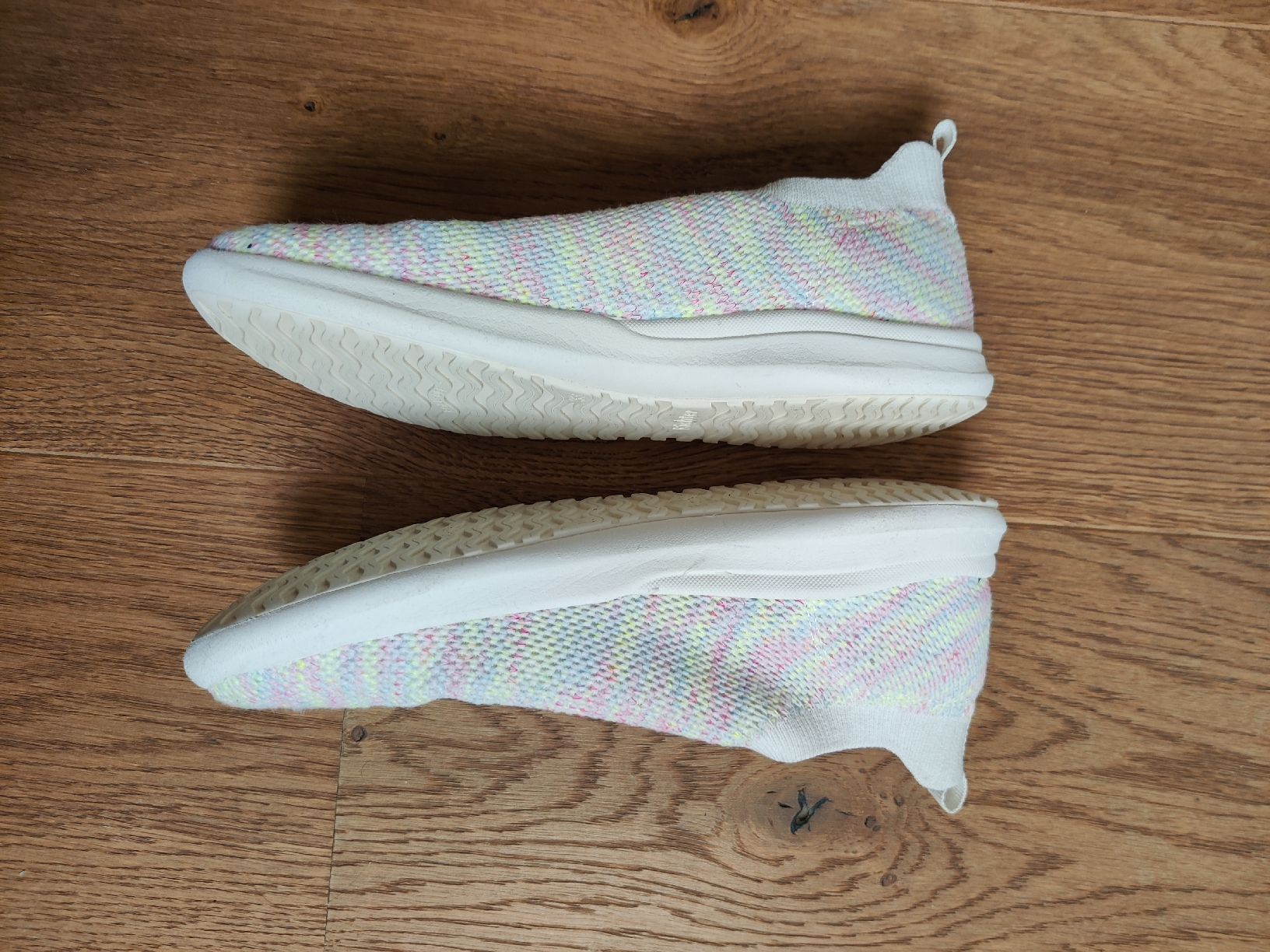 Scarpe per ragazze: Richter maedchen turnschuhe Gr.33 – Usato da Ostermundigen venduto da louhdez 3