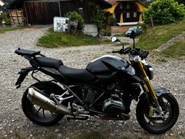 BMW R1200R Motorrad Schwarz Guter Zustand