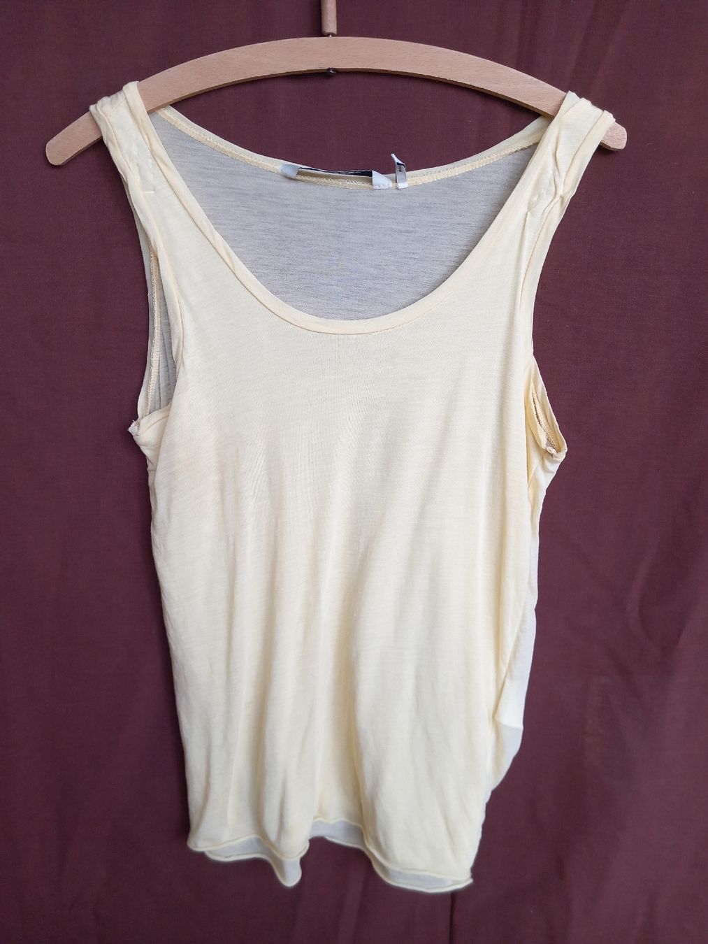 Top: Twinset jaune pastel And Less Taille M – Usato da Faoug venduto da per_kp6r 2