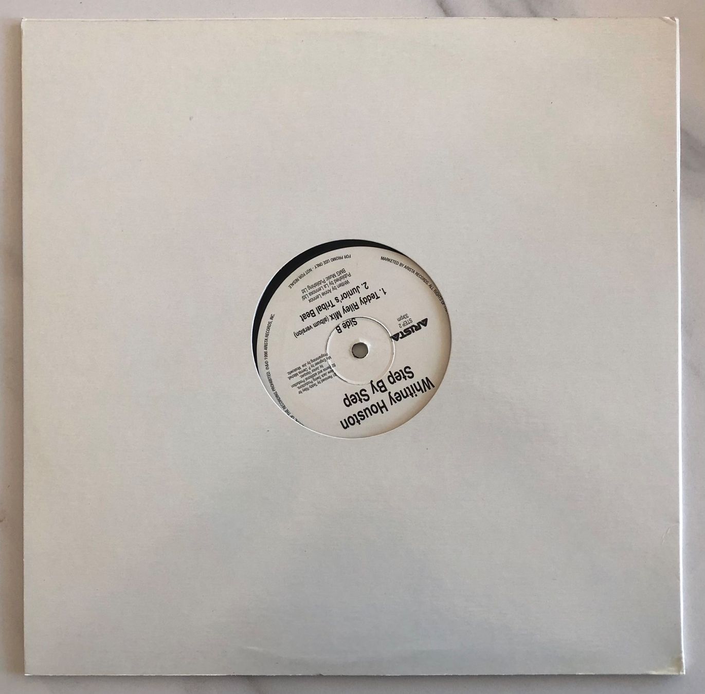 Vinyles: WHITNEY HOUSTON - STEP BY STEP – D'occasion à Poliez-Pittet par Newtown-Records 1