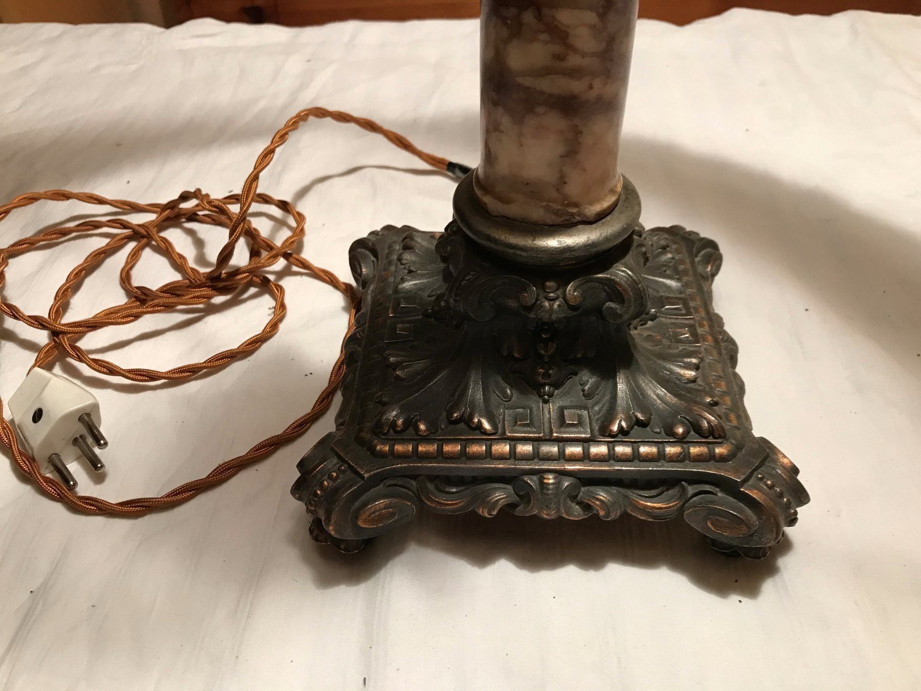 Lampen: Lampe de table pied en pierre et bronze – Gebraucht aus Ste-Croix von BuffetSC 5