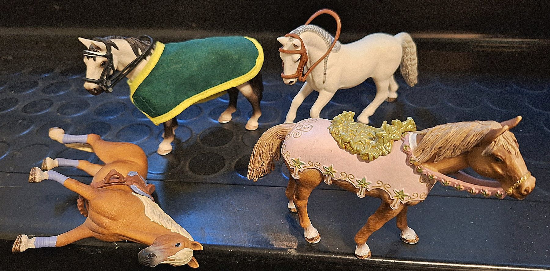 Schleich Giocattoli: 🐴 4  x grosse SCHLEICH Pferde – Usato da Emmenbrücke venduto da abu_9mj8 2