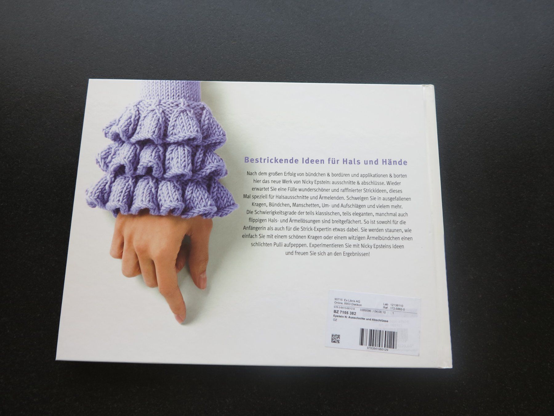 Libri: Ausschnitte & Abschlüsse von Nicky Epstein – Usato da Büttikon AG venduto da Kaebri 1