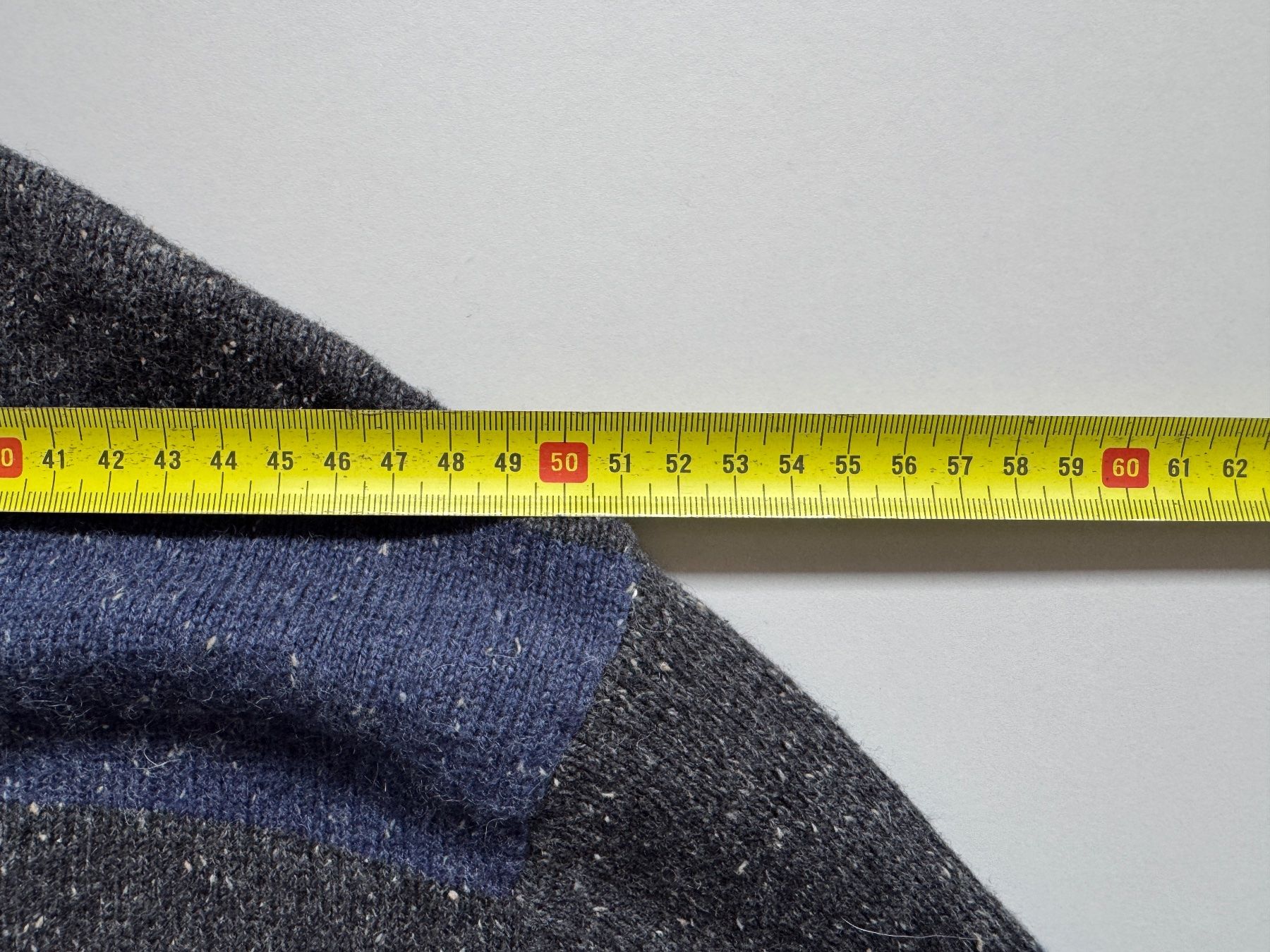 Maglioni & Felpe: Dockers Sweater Sz L / XL MEN Pullover 60% cotton – Usato da Neuchâtel venduto da _Easy_to_Find_ 2