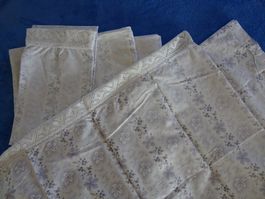 Bettwäsche aus Grossmutters Brautaussteuer aus 30ern