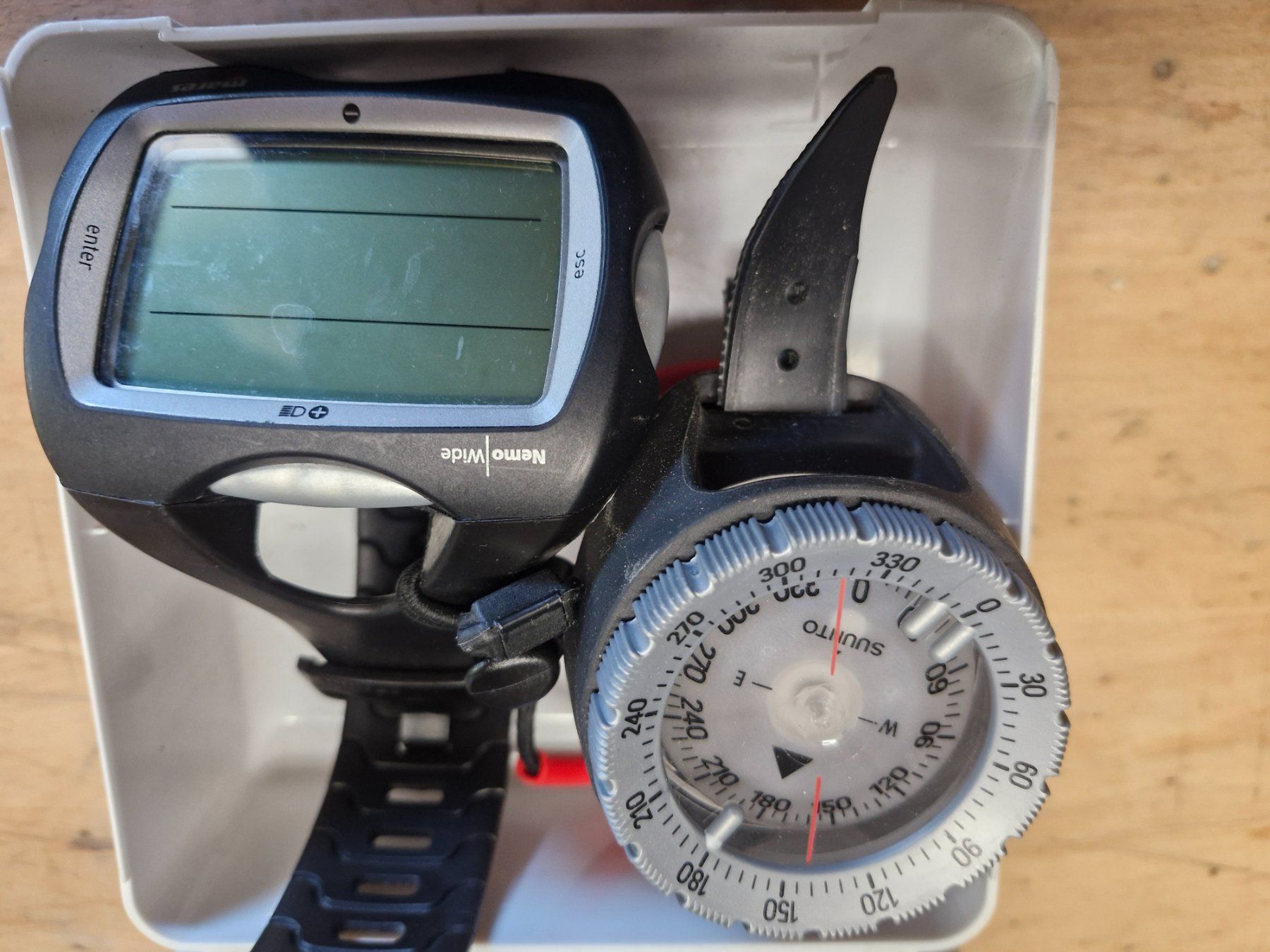 Mute per immersioni: Matériel divers de plongée – Usato da Ste-Croix venduto da yve_z7dr 6