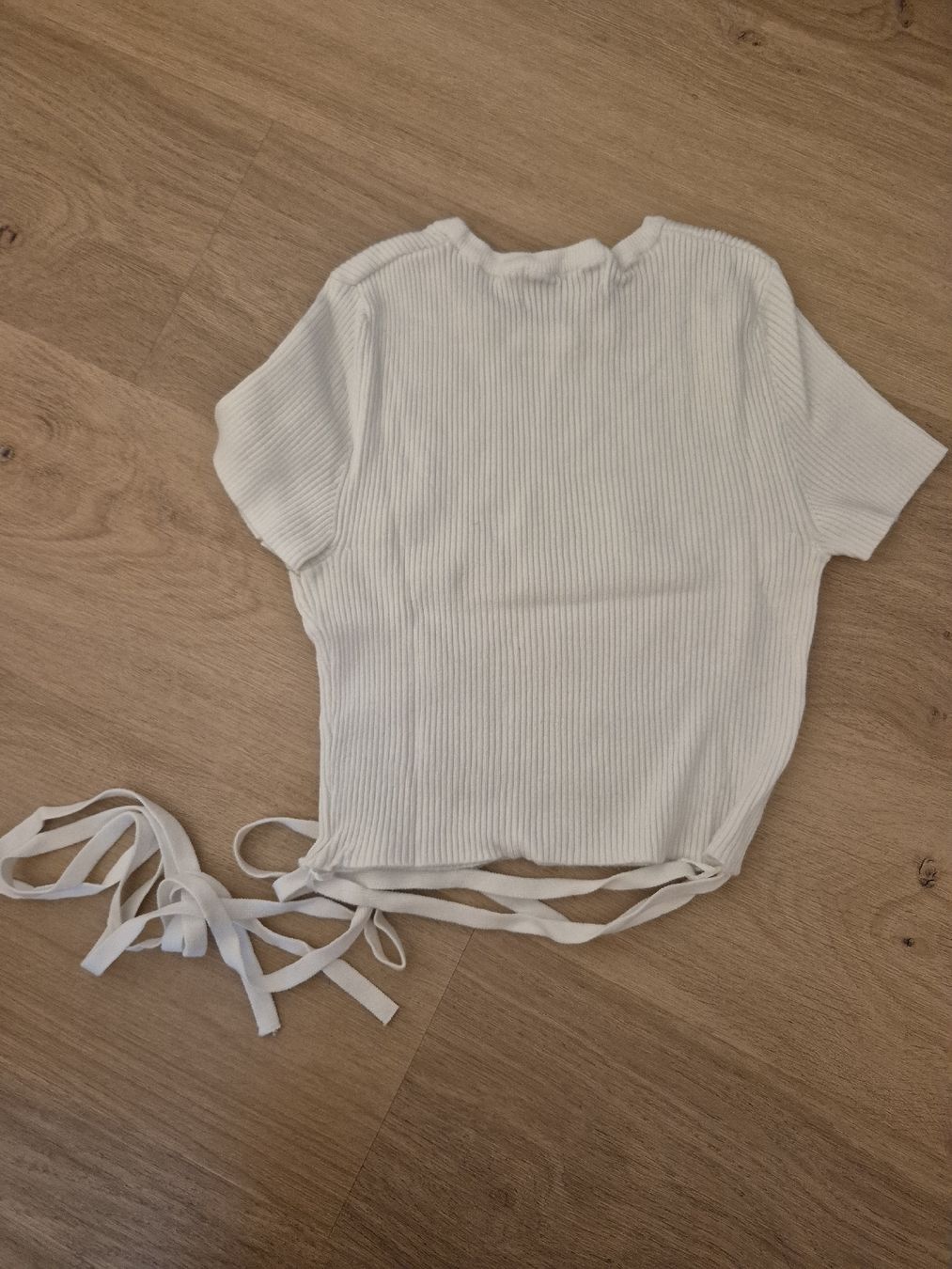 Bershka T-shirt: Weisses Sommer Top/T-Shirt – Usato da Brügg BE venduto da bea_g5lc 1