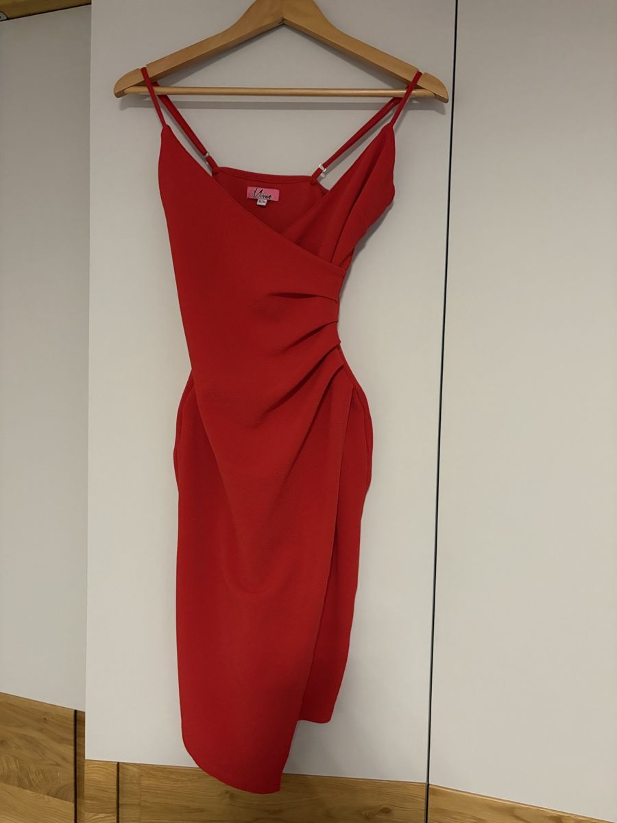 Vestiti: Kleid rot von Missue  – Usato da Henau venduto da martina_1998 1