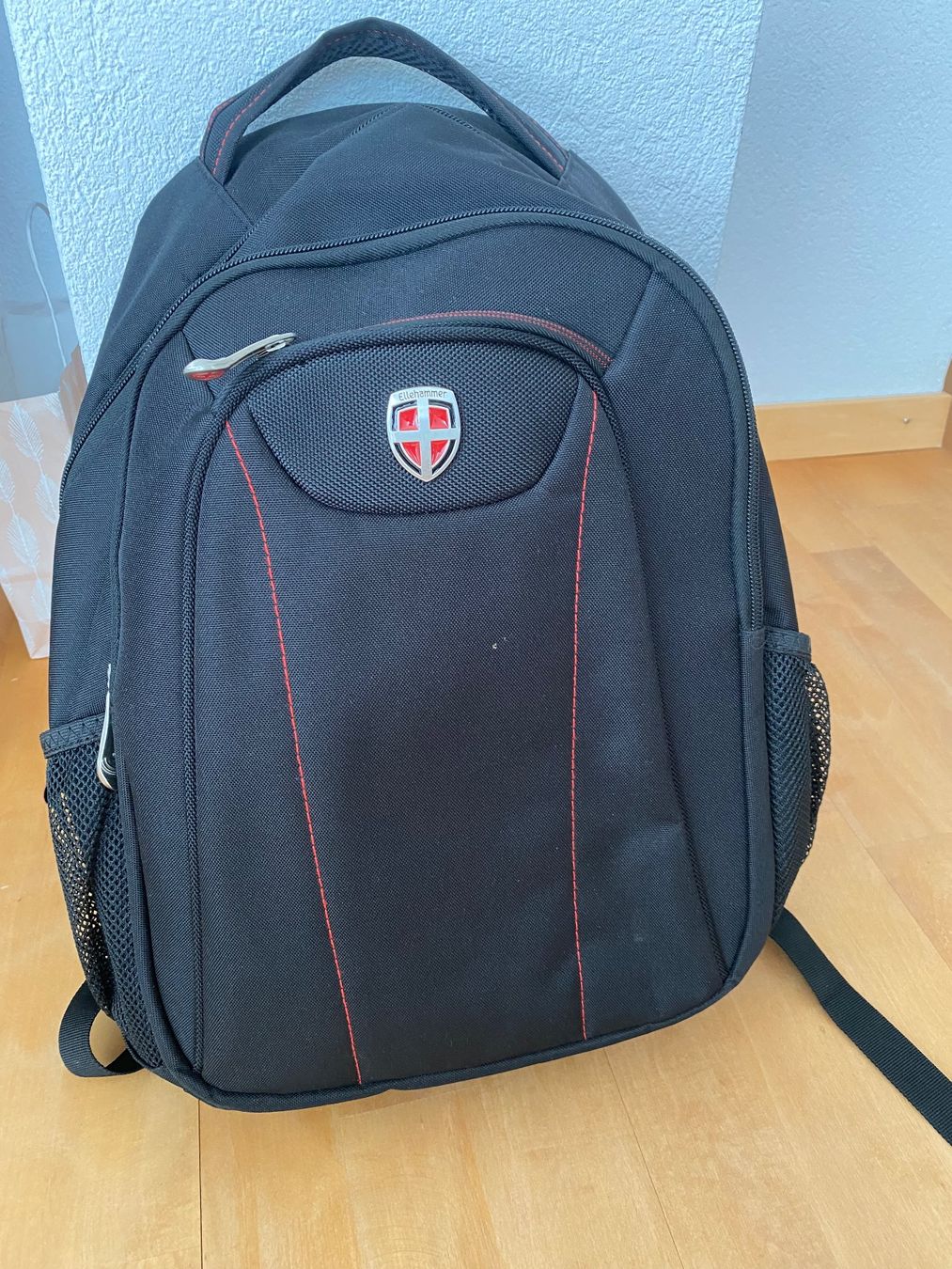 Rucksäcke: Rucksack mit vielen praktischen Fächern – Gebraucht aus Zürich von sil_75jv