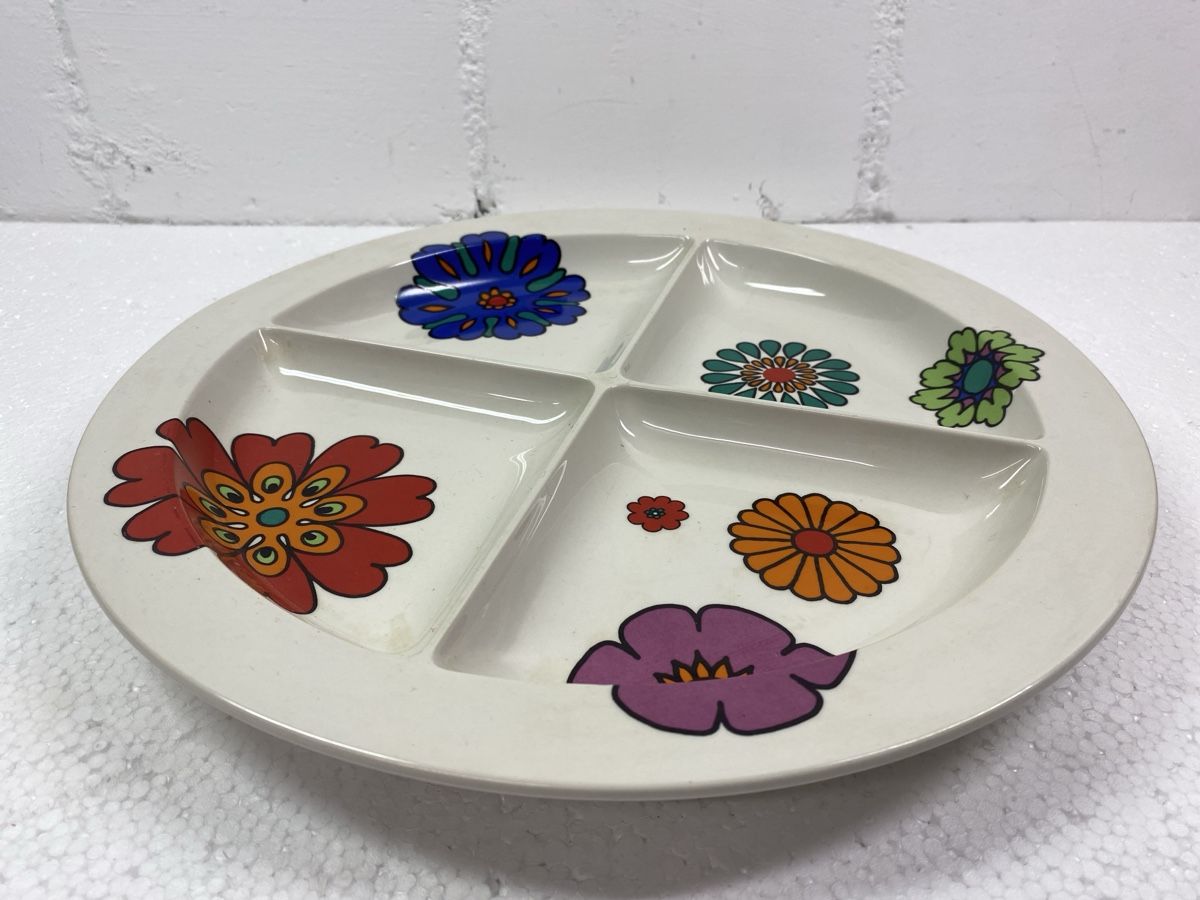 Villeroy & Boch Teller: Teller Villeroy & Boch Blumenmuster viergeteilt – Gebraucht aus sursee von trilli-tralli 4