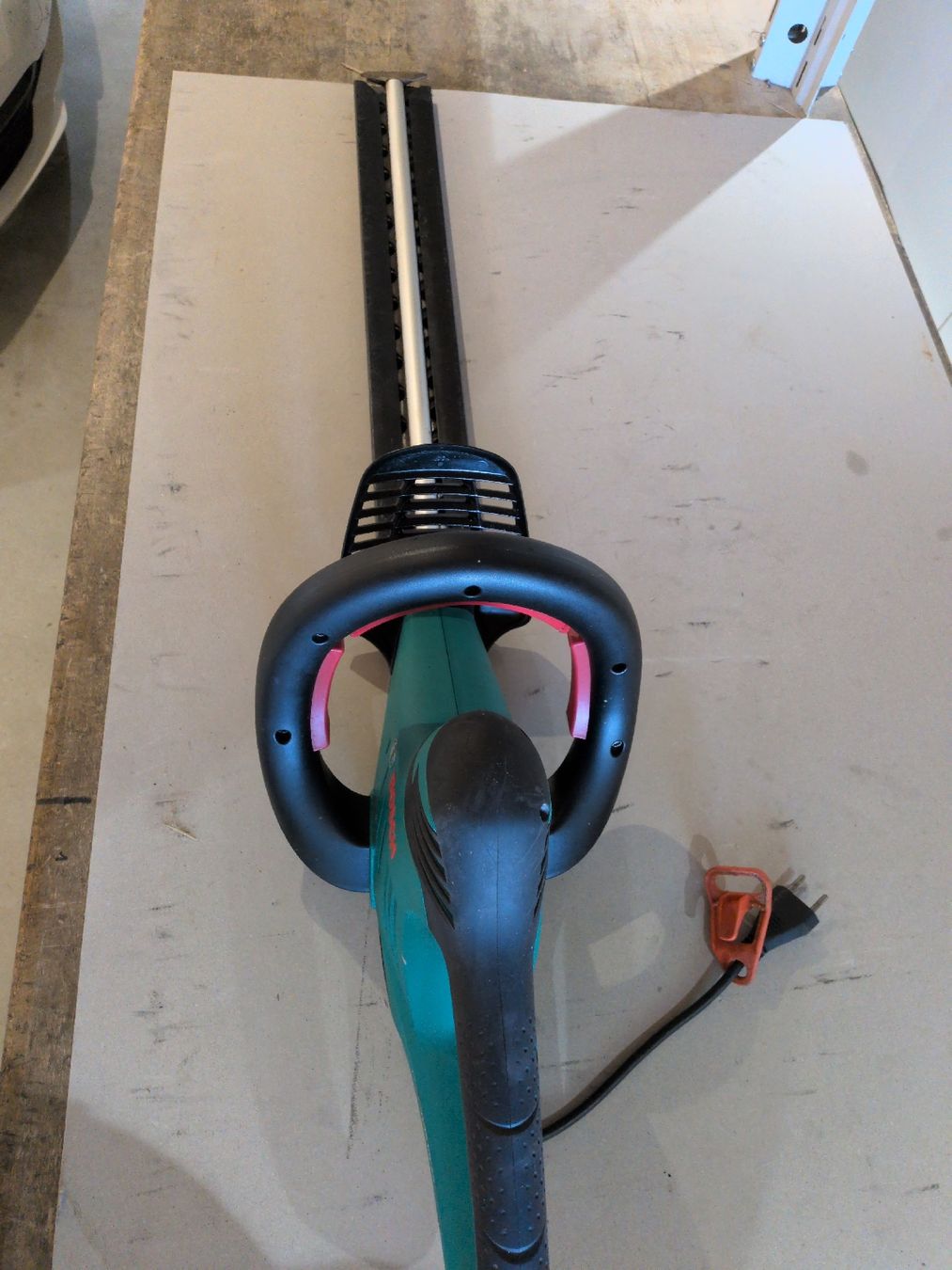 Bosch Tutti gli attrezzi: Bosch Heckenschere AHS 60-26 – Usato da Tagelswangen venduto da Rex600 2