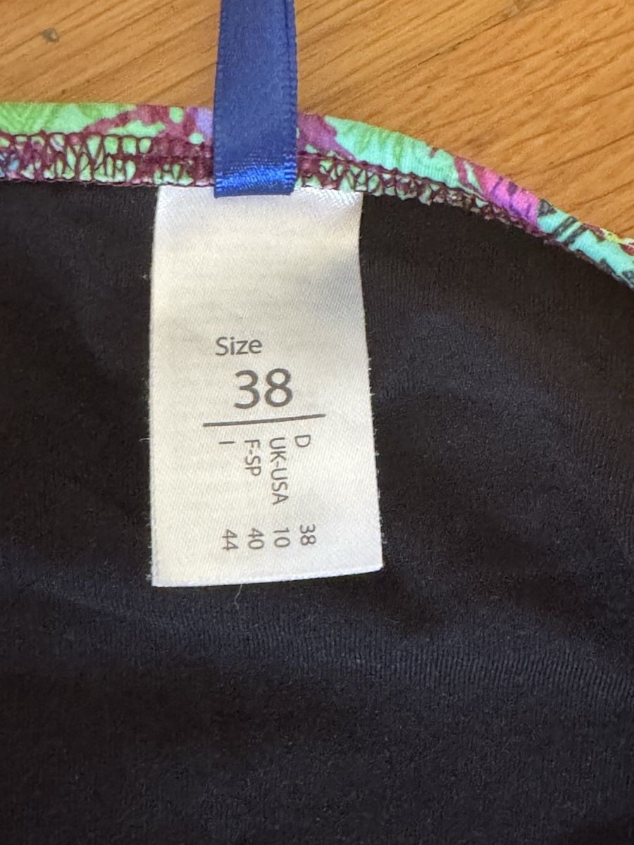 Costumi da bagno & Bikini: Bikini - Oberteil Grösse 36 und Hose Grösse 38 – Usato da Zürich venduto da wtpooh 9
