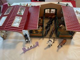 Grosser Pferdestall von Schleich